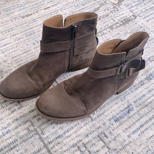 Woman’s ankle boots